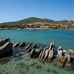 Relax On The Bay Of