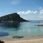 Relax On The Bay Of *